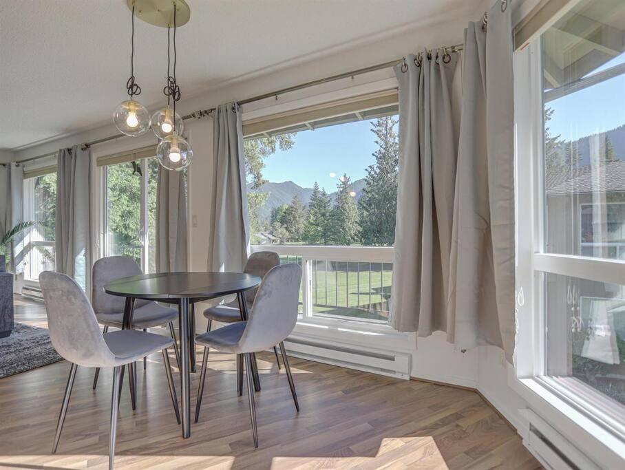 Ski-Mount Hood Charm-Welches,Golf And Ski Resort Condo,W&D, Wifi,Near Woods,Hiking,Fishing Mount Hood Village Ngoại thất bức ảnh